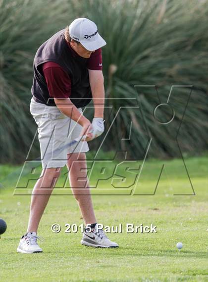 Thumbnail 2 in UIL 6A District Golf Tournament photogallery.