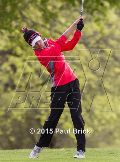 Thumbnail 2 in UIL 6A District Golf Tournament photogallery.