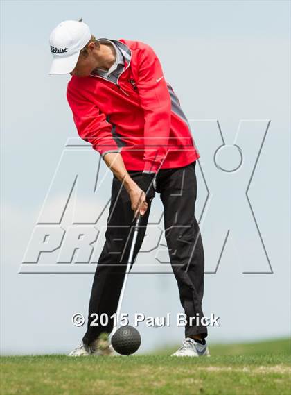 Thumbnail 1 in UIL 6A District Golf Tournament photogallery.