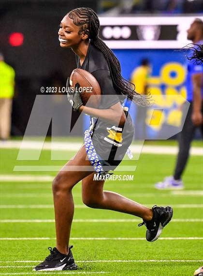 Thumbnail 1 in Crenshaw vs. King/Drew @ Sofi Stadium photogallery.