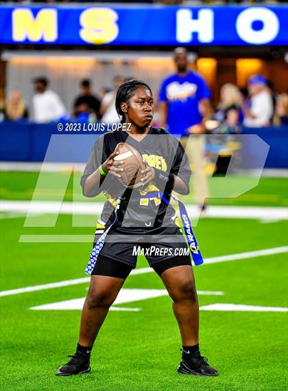 Thumbnail 1 in Crenshaw vs. King/Drew @ Sofi Stadium photogallery.