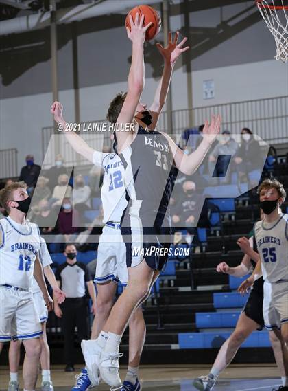 Thumbnail 3 in Bemidji vs. Brainerd photogallery.