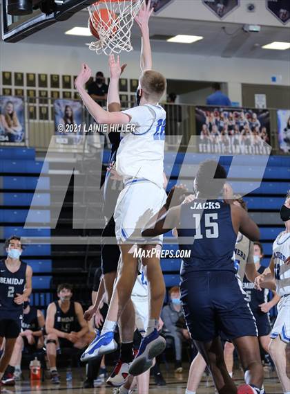 Thumbnail 1 in Bemidji vs. Brainerd photogallery.