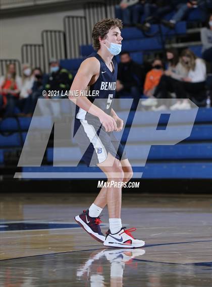 Thumbnail 1 in Bemidji vs. Brainerd photogallery.