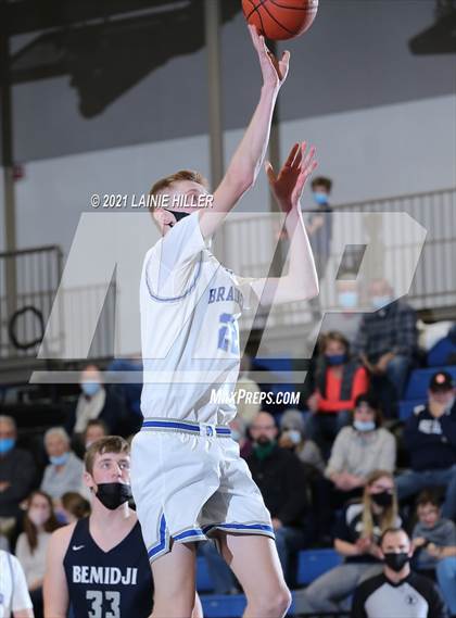 Thumbnail 3 in Bemidji vs. Brainerd photogallery.