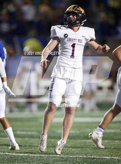 Thumbnail 3 in Alamo Heights vs. Liberty Hill (UIL 5A D2 Quarterfinal Playoff) photogallery.