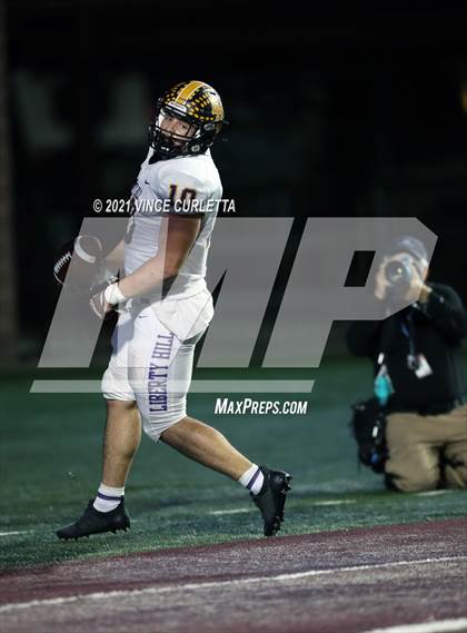 Thumbnail 3 in Alamo Heights vs. Liberty Hill (UIL 5A D2 Quarterfinal Playoff) photogallery.