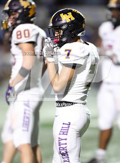 Thumbnail 2 in Alamo Heights vs. Liberty Hill (UIL 5A D2 Quarterfinal Playoff) photogallery.