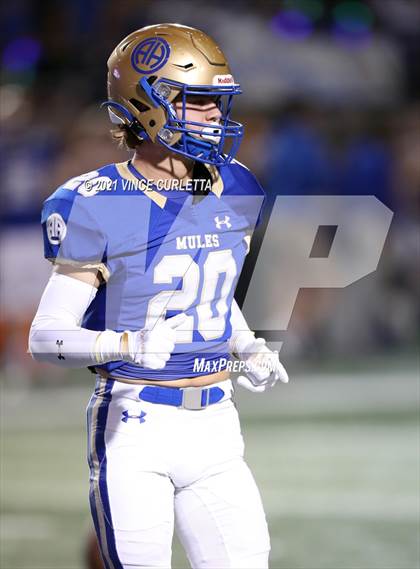 Thumbnail 2 in Alamo Heights vs. Liberty Hill (UIL 5A D2 Quarterfinal Playoff) photogallery.