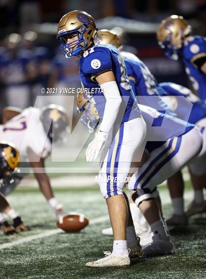 Thumbnail 1 in Alamo Heights vs. Liberty Hill (UIL 5A D2 Quarterfinal Playoff) photogallery.
