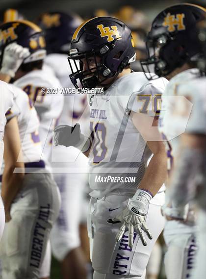 Thumbnail 3 in Alamo Heights vs. Liberty Hill (UIL 5A D2 Quarterfinal Playoff) photogallery.