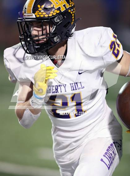 Thumbnail 2 in Alamo Heights vs. Liberty Hill (UIL 5A D2 Quarterfinal Playoff) photogallery.