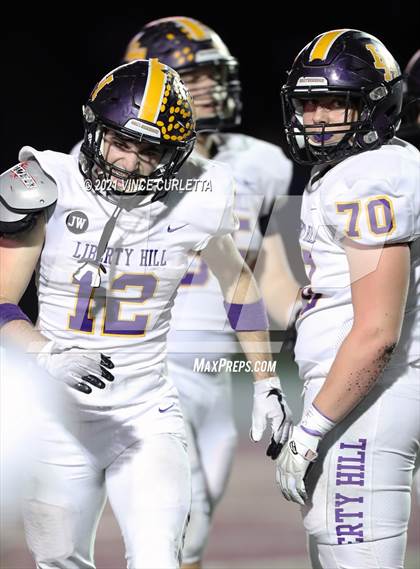 Thumbnail 1 in Alamo Heights vs. Liberty Hill (UIL 5A D2 Quarterfinal Playoff) photogallery.