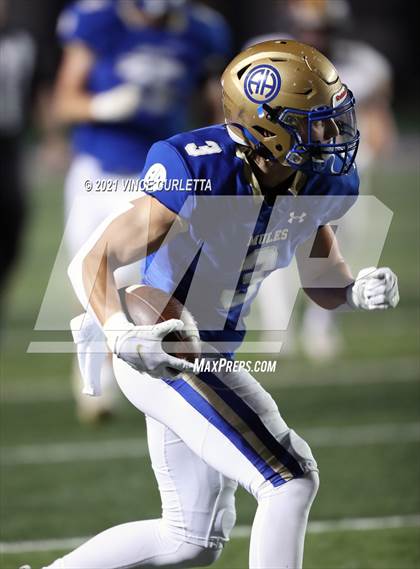 Thumbnail 1 in Alamo Heights vs. Liberty Hill (UIL 5A D2 Quarterfinal Playoff) photogallery.