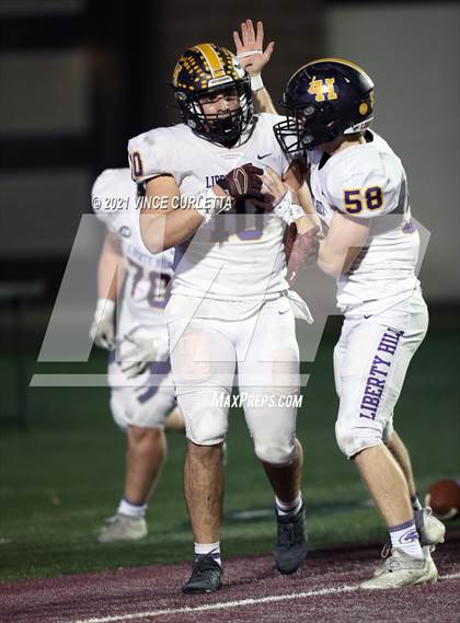 Thumbnail 1 in Alamo Heights vs. Liberty Hill (UIL 5A D2 Quarterfinal Playoff) photogallery.