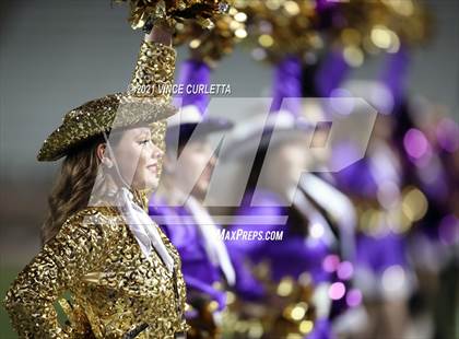 Thumbnail 2 in Alamo Heights vs. Liberty Hill (UIL 5A D2 Quarterfinal Playoff) photogallery.