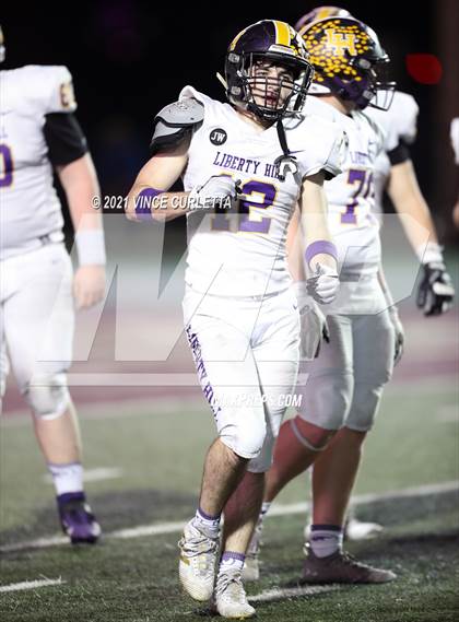 Thumbnail 2 in Alamo Heights vs. Liberty Hill (UIL 5A D2 Quarterfinal Playoff) photogallery.