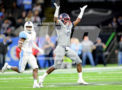 Thumbnail 1 in West Monroe vs. Zachary (LHSAA 5A Final)  photogallery.