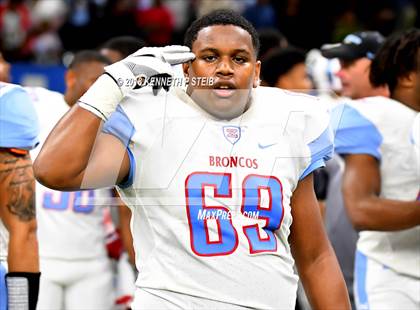 Thumbnail 1 in West Monroe vs. Zachary (LHSAA 5A Final)  photogallery.