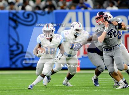 Thumbnail 1 in West Monroe vs. Zachary (LHSAA 5A Final)  photogallery.