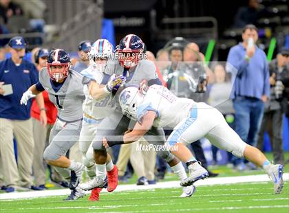 Thumbnail 3 in West Monroe vs. Zachary (LHSAA 5A Final)  photogallery.