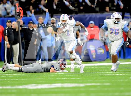 Thumbnail 2 in West Monroe vs. Zachary (LHSAA 5A Final)  photogallery.