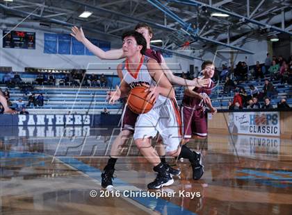 Thumbnail 2 in Benton vs Chester (Duster Thomas Hoops Classic) photogallery.