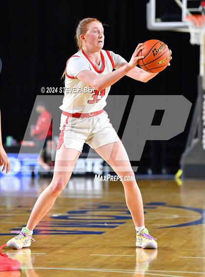 Thumbnail 1 in Sumner vs. Camas (WIAA 4A Semifinal) photogallery.