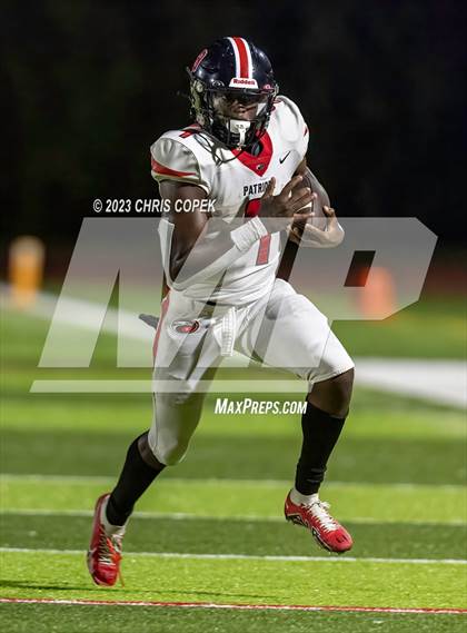 Thumbnail 3 in Carrollwood Day @ Clearwater Central Catholic photogallery.