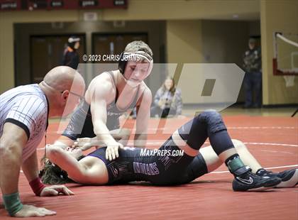 Thumbnail 3 in IHSA, 2A, Centralia Regional photogallery.