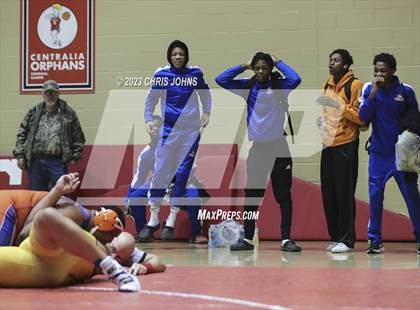 Thumbnail 2 in IHSA, 2A, Centralia Regional photogallery.