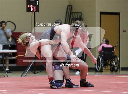 Thumbnail 2 in IHSA, 2A, Centralia Regional photogallery.