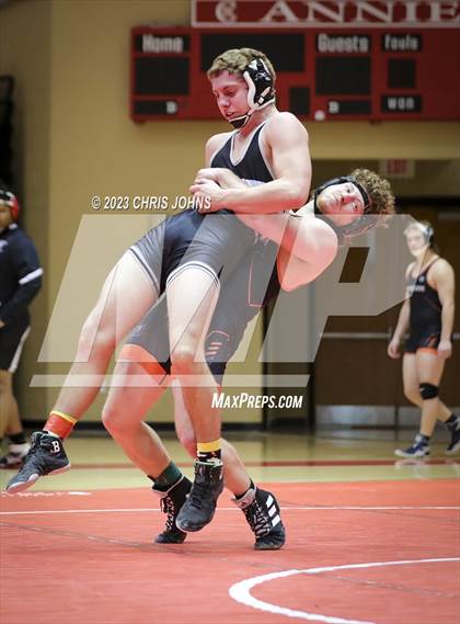 Thumbnail 2 in IHSA, 2A, Centralia Regional photogallery.