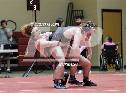 Thumbnail 1 in IHSA, 2A, Centralia Regional photogallery.