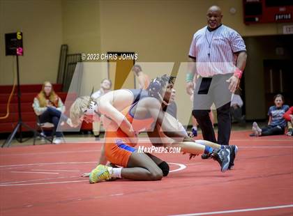 Thumbnail 1 in IHSA, 2A, Centralia Regional photogallery.
