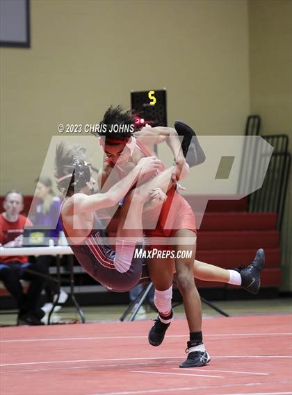 Thumbnail 2 in IHSA, 2A, Centralia Regional photogallery.