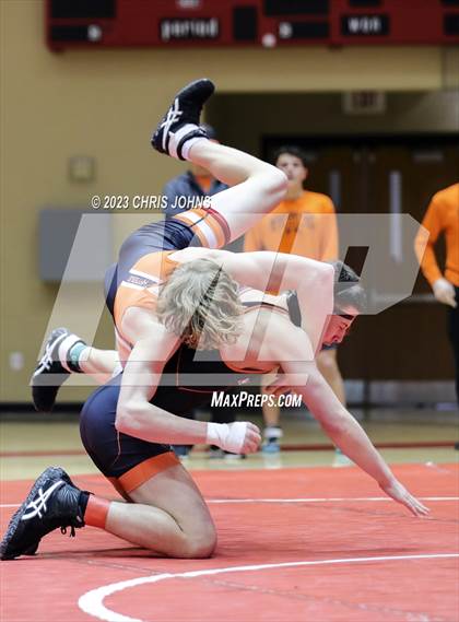 Thumbnail 3 in IHSA, 2A, Centralia Regional photogallery.
