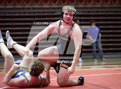 Thumbnail 1 in IHSA, 2A, Centralia Regional photogallery.