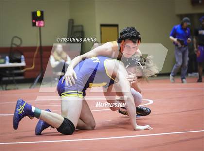 Thumbnail 3 in IHSA, 2A, Centralia Regional photogallery.