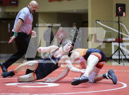 Thumbnail 1 in IHSA, 2A, Centralia Regional photogallery.