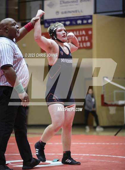 Thumbnail 2 in IHSA, 2A, Centralia Regional photogallery.