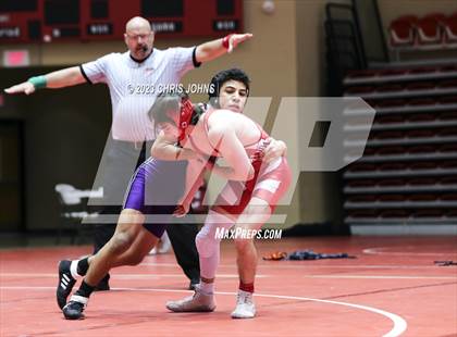 Thumbnail 3 in IHSA, 2A, Centralia Regional photogallery.