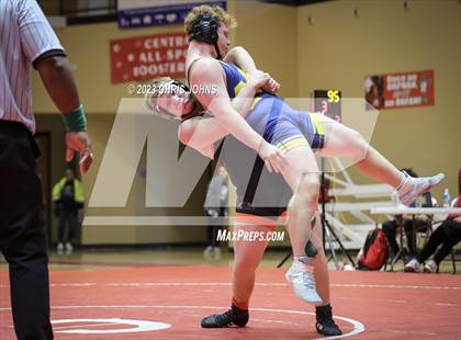 Thumbnail 2 in IHSA, 2A, Centralia Regional photogallery.