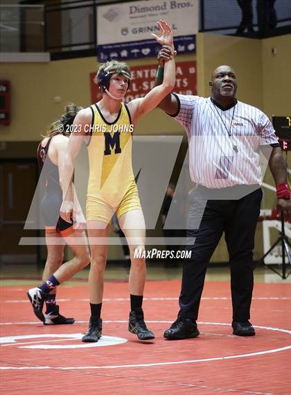 Thumbnail 2 in IHSA, 2A, Centralia Regional photogallery.