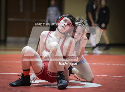 Thumbnail 1 in IHSA, 2A, Centralia Regional photogallery.