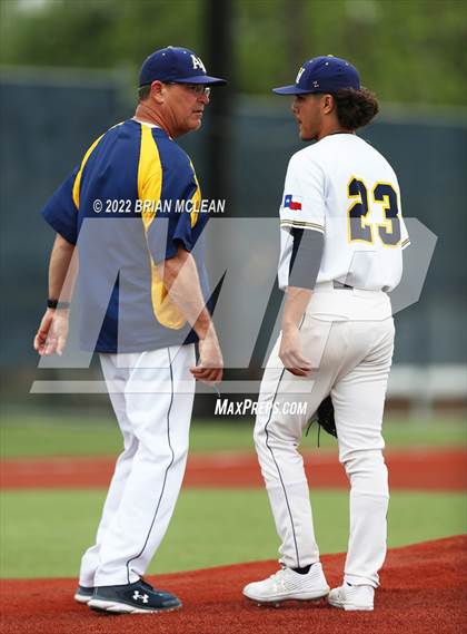 Thumbnail 1 in Weatherford @ Arlington Heights photogallery.
