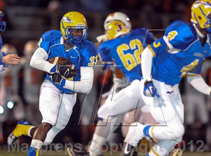 Thumbnail 2 in Lancaster vs. Jacksonville (UIL 4A Division 2 Bi-District Playoff) photogallery.