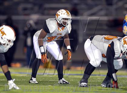 Thumbnail 1 in Lancaster vs. Jacksonville (UIL 4A Division 2 Bi-District Playoff) photogallery.