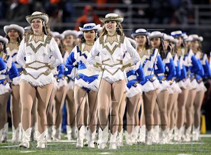 Thumbnail 2 in Lancaster vs. Jacksonville (UIL 4A Division 2 Bi-District Playoff) photogallery.