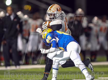 Thumbnail 3 in Lancaster vs. Jacksonville (UIL 4A Division 2 Bi-District Playoff) photogallery.